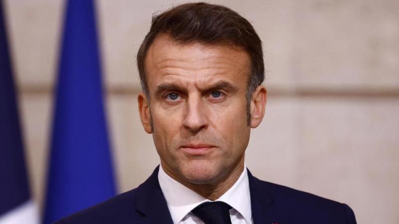 Макрон заявил, что ближайшие часы станут решающими для ядерной программы Ирана