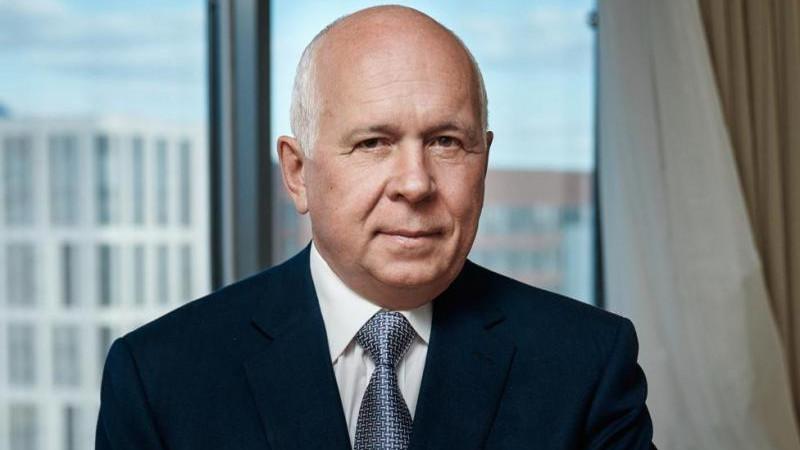 Чемезов: ни одна страна не выпускает столько снарядов и авиабомб, сколько РФ