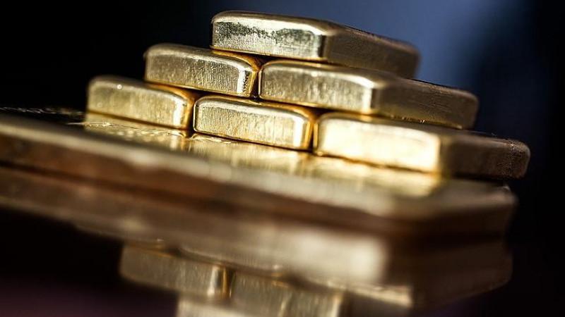 Цена золота опустилась ниже $3 350 за тройскую унцию