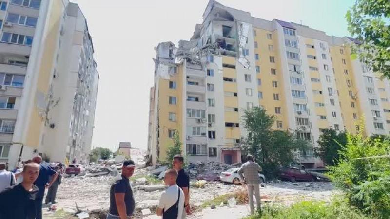 В результате взрыва газа в жилом доме в Саратове пострадали семь человек