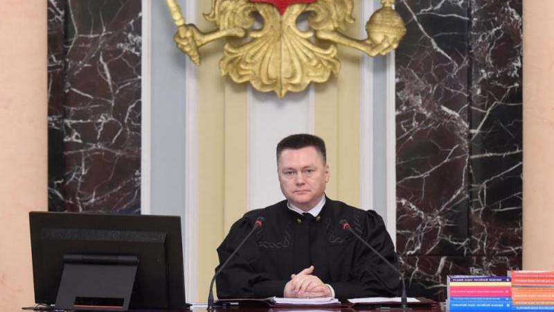 Краснов: строгие меры к судьям-нарушителям призваны защитить судебную систему
