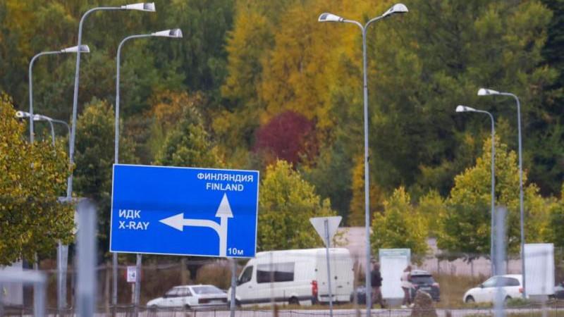 Yle: Финляндия возводит заграждения в метре от границы с Россией