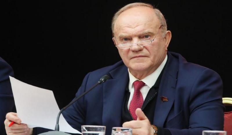 Зюганов считает конфликт с Украиной внутренним из-за незаконности роспуска СССР