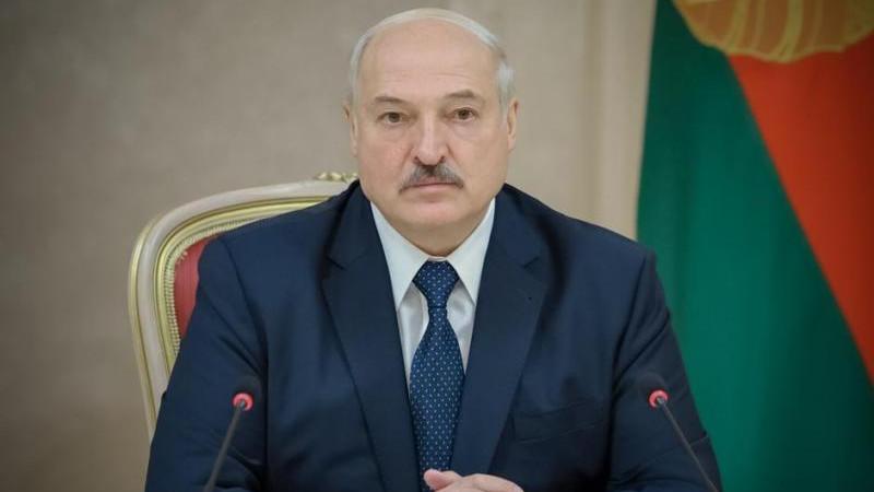 Лукашенко считает, что Киев пойдет на предложенный Вашингтоном мирный договор