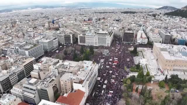 Участниками митинга у парламента Греции стали более 200 тыс. человек