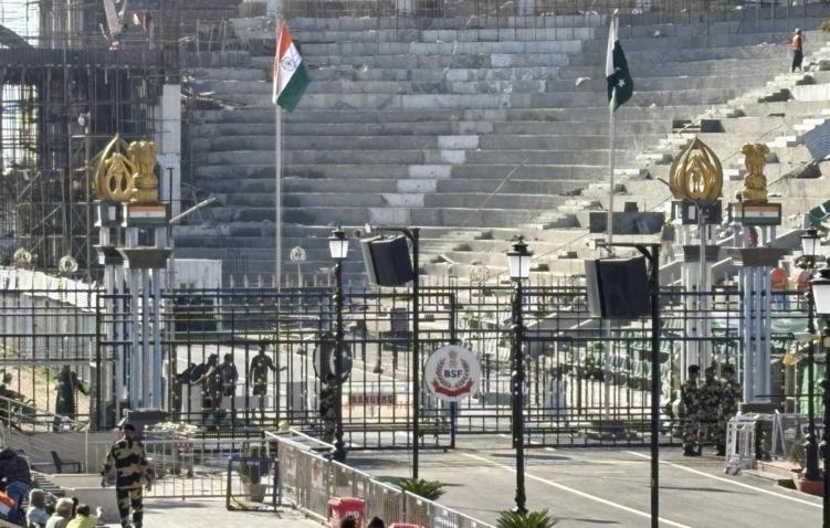 The Times of India: Индия потребовала от СМИ не называть "боевиками" террористов в Кашмире