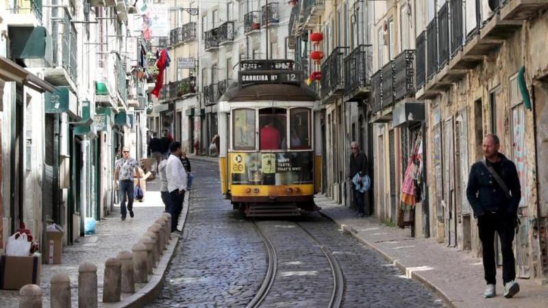 El País: Португалия намерена ужесточить получение гражданства