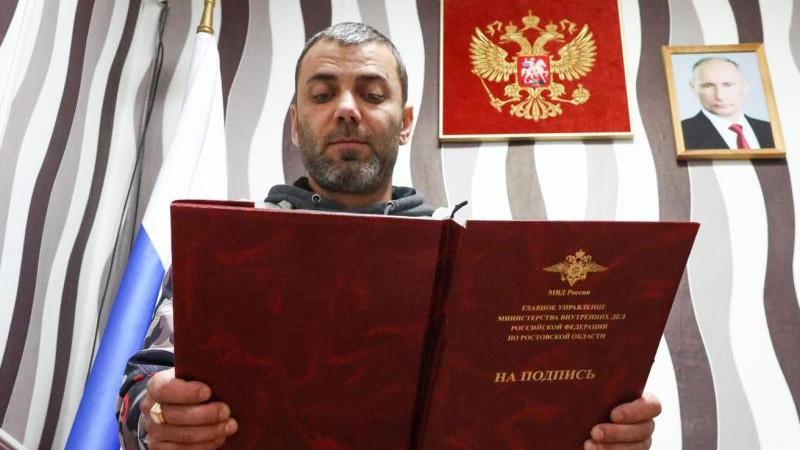 В России снижен возраст принесения присяги гражданина