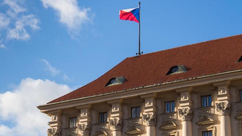 Чехия закрыла въезд не аккредитованным в стране дипломатам РФ