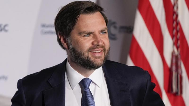 Вэнс отметил, что США надо время от времени испытывать ядерное оружие