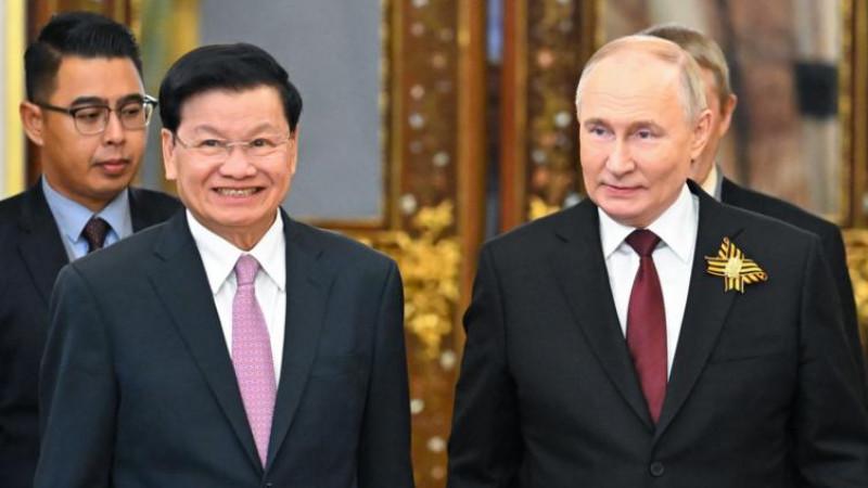 Путин отметил, что России "пригодятся в хозяйстве" подаренные Лаосом слоны
