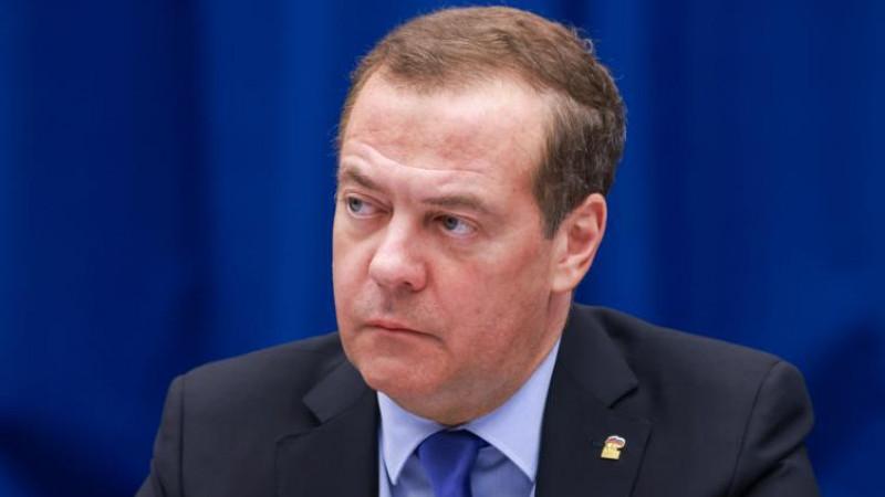 Медведев дал совет Трампу после его высказываний про "мертвую экономику" России