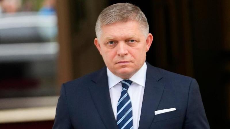 Фицо отработал ночную смену на фабрике в знак уважения к трудящимся