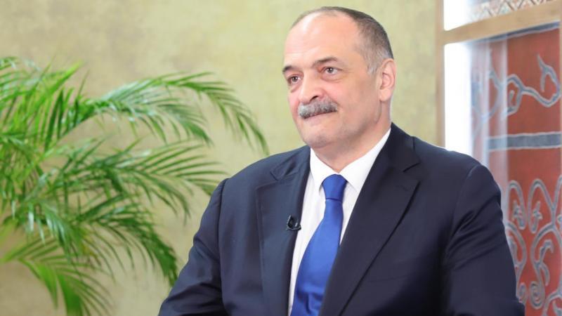 Песков: президент решит, будет ли Меликов дорабатывать срок на посту главы Дагестана