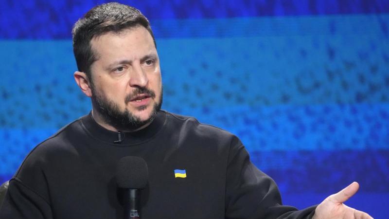 Зеленский: из-за каникул в Европе никому нет дела до Украины