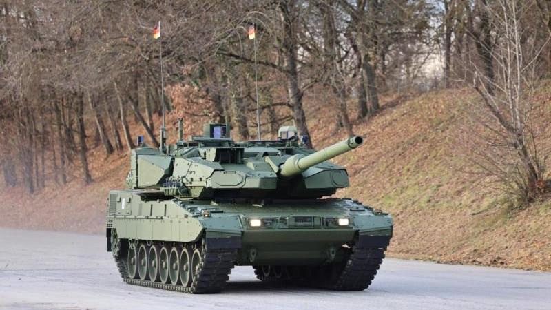 Литва приступает к строительству завода по сборке танков Leopard 2A8