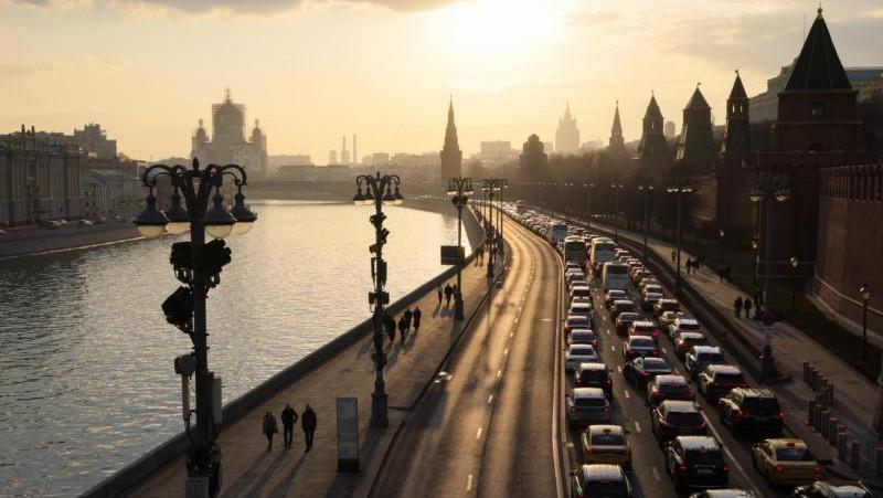 В Москве начали подавать отопление