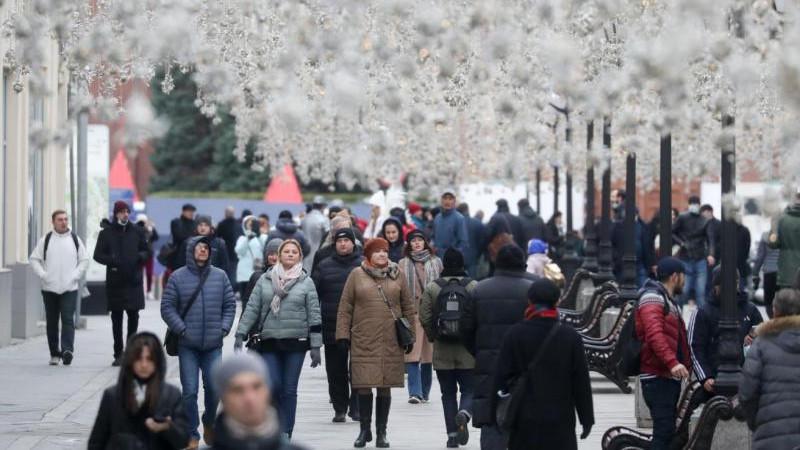 Более половины опрошенных граждан РФ интересуются своей родословной