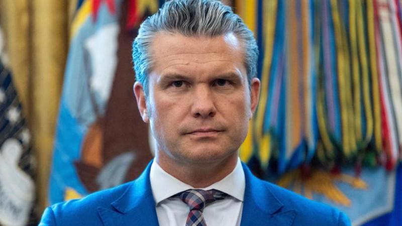 NYT: Хегсет исключил женщин из списка кандидатов на адмиральские звания