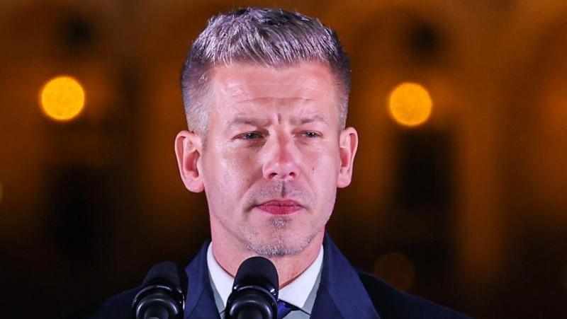 Мадьяр заявил, что Венгрия не будет передавать оружие Украине