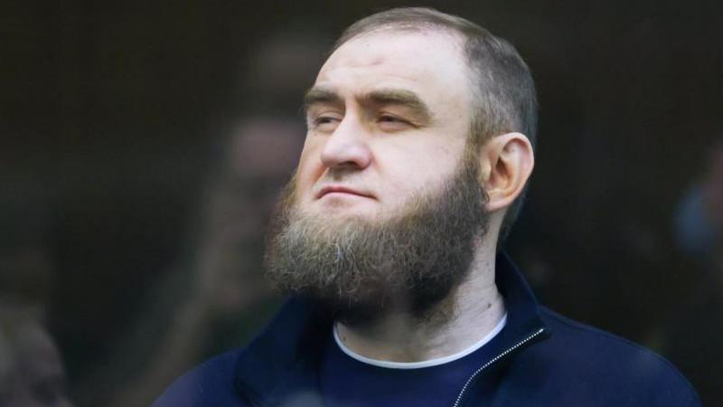 Отбывающий пожизненный срок экс-сенатор Арашуков объявил голодовку