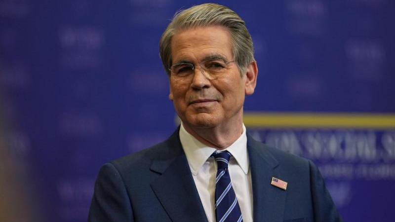 Бессент выступил с утверждением о контроле США над Ормузским проливом