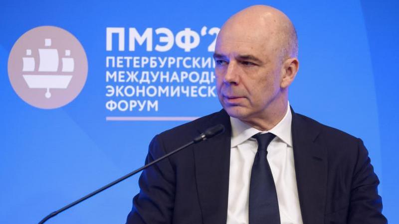 Силуанов анонсировал скорое погашение внешнего долга России