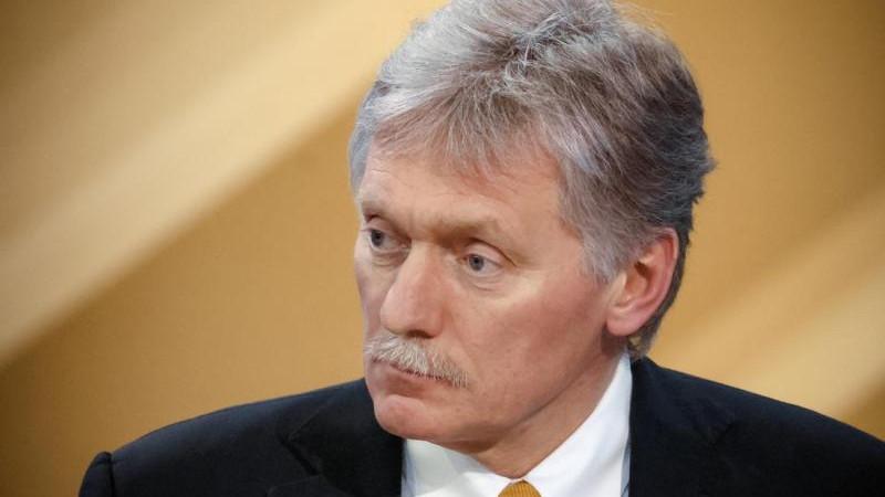 Песков: любые военные объекты на Украине - законные цели для России