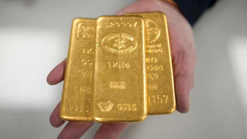 Цена фьючерса на золото поднялась выше $4 700 за тройскую унцию