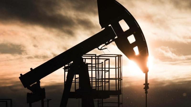 Цена нефти Brent впервые с 30 июня поднялась выше $74