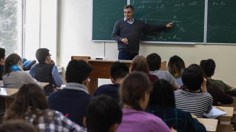Кравцов: оценка за поведение не отразится на аттестате