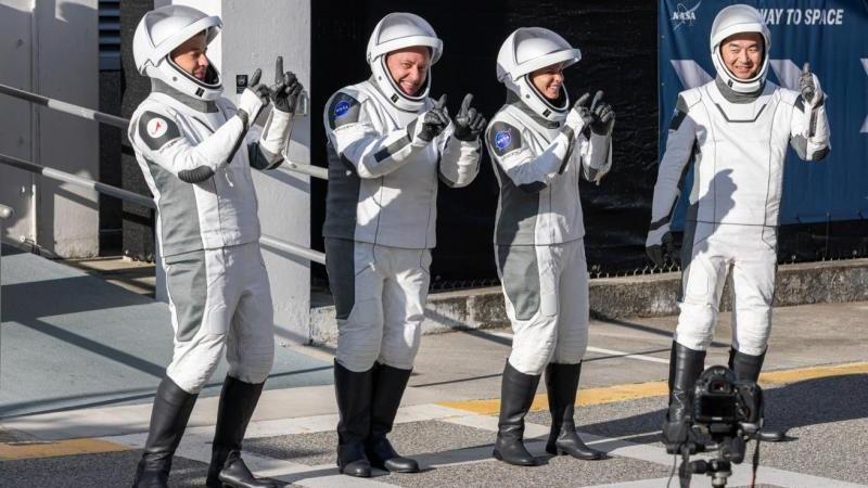 Reuters: NASA прорабатывает досрочное возвращение экипажа Crew-11 с МКС