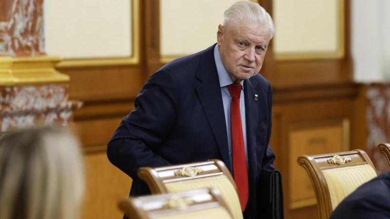 Миронов: перемирие на 9 Мая является жестом доброй воли к украинцам