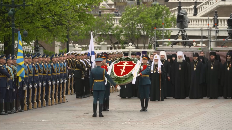 Патриарх Кирилл поздравил воинов с 81-й годовщиной Победы