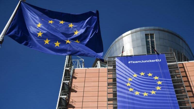 Еврокомиссия заявила о выделении Украине €2,8 млрд
