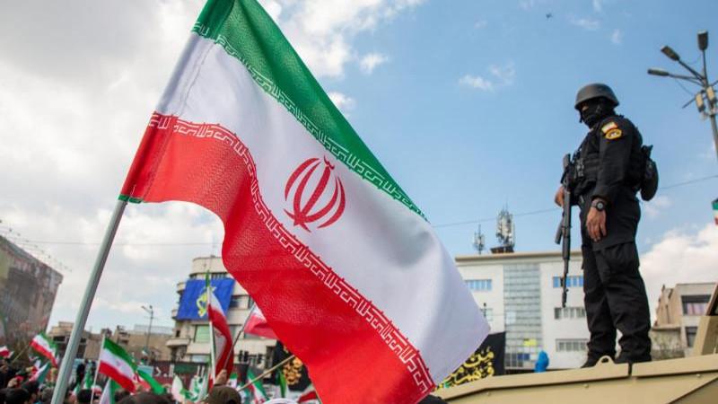 ВС Ирана пообещали "решительный ответ" на атаки США