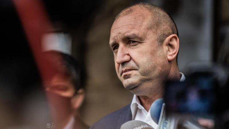 Радев заявил, что у Болгарии закончилось оружие для Украины