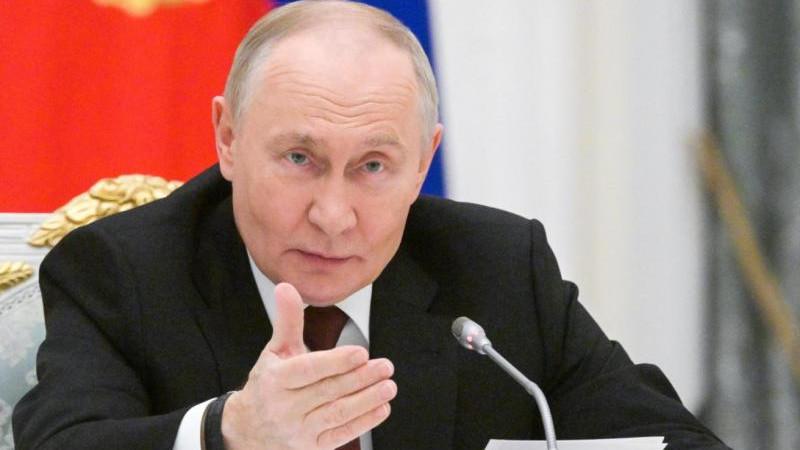 Путин заявил, что нынешние трудности с топливом - временные