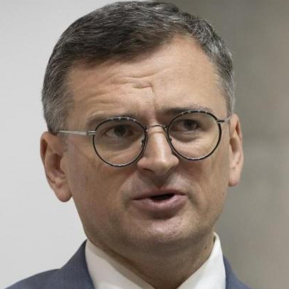 Кулеба рекомендовал украинцам уезжать из Киева и больших городов