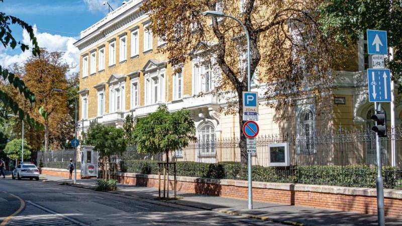 Венгрия объявила о высылке 10 российских дипломатов