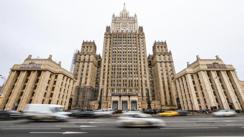 Со стороны России последует реакция на высылку дипломатов из Венгрии