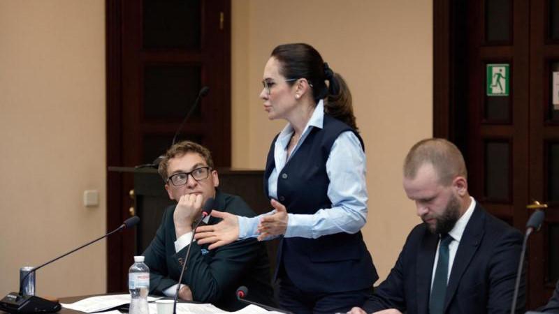 "Страна": экс-замглавы офиса Зеленского Мудрая освобождена под залог