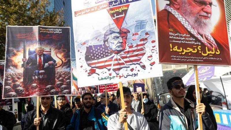 Хаменеи предрек президенту США судьбу последнего иранского шаха