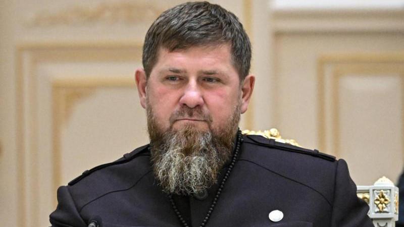 Кадыров призвал мужчин не делать длинные бороды модной тенденцией