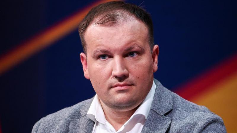 Звинчук сообщил, что они с женой возвращаются домой