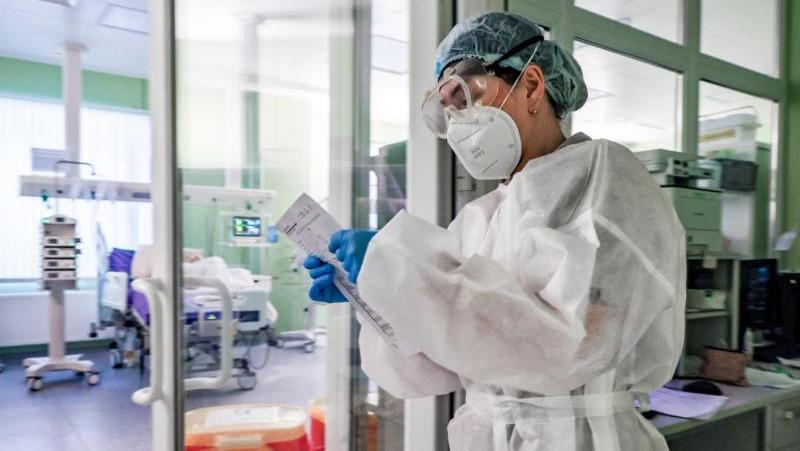 Роспотребнадзор заявил о сохранении уровня заболеваемости ОРВИ и гриппом