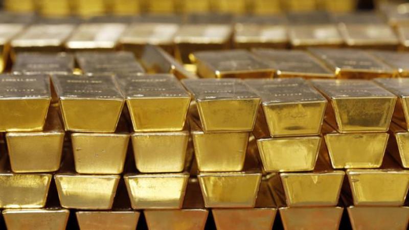 Цена фьючерса на золото впервые с 23 марта опустилась ниже $4 200