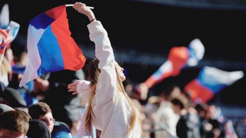 Госдума приняла закон о размещении флага РФ на всех спортивных объектах