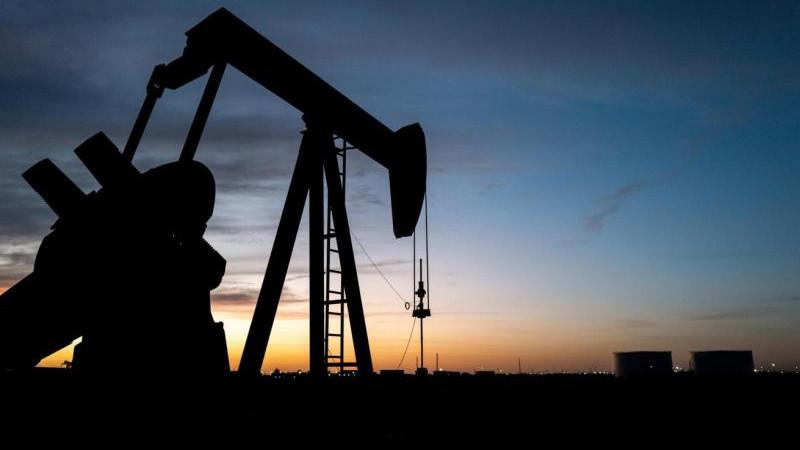 Цена нефти Brent впервые с 31 июля поднималась выше $87 за баррель