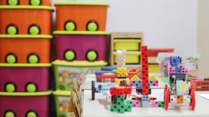 ЛДПР инициировала продление работы детских садов до 20:00
